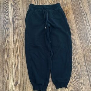 Black lululemon sweatpants